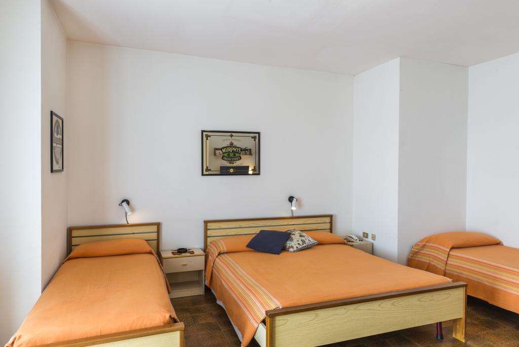 Hotel Cristina San Rocco di Piegara Exterior photo