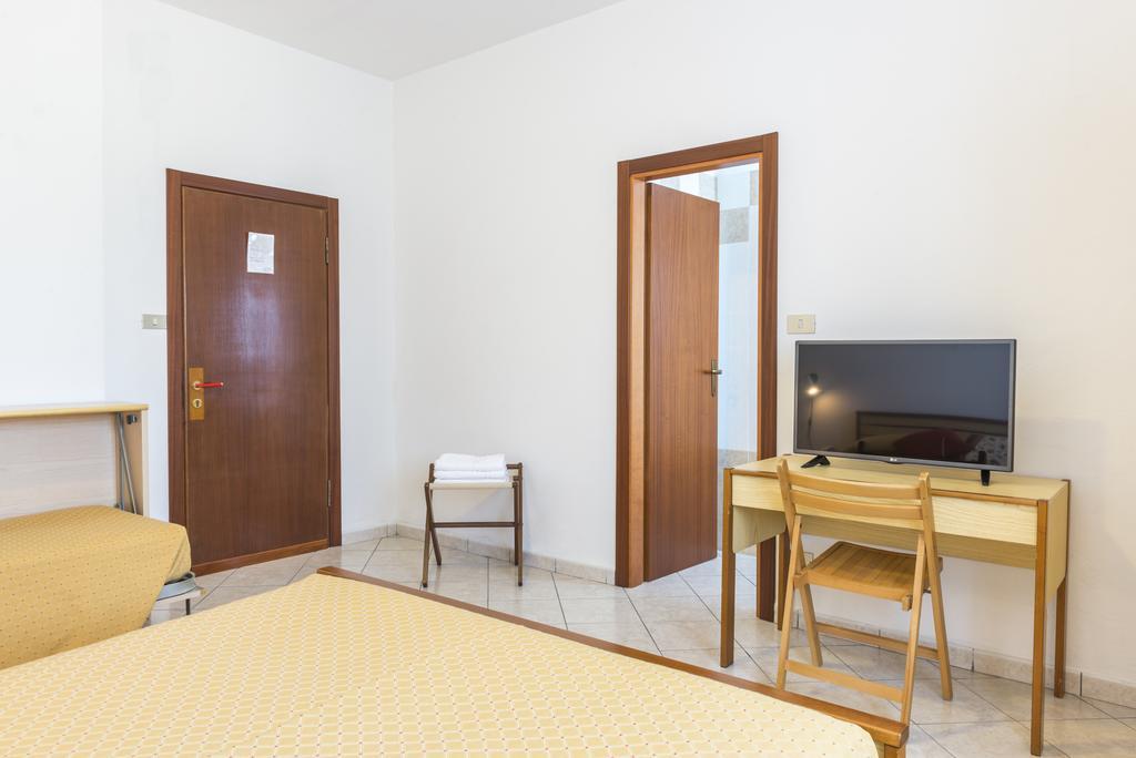 Hotel Cristina San Rocco di Piegara Exterior photo