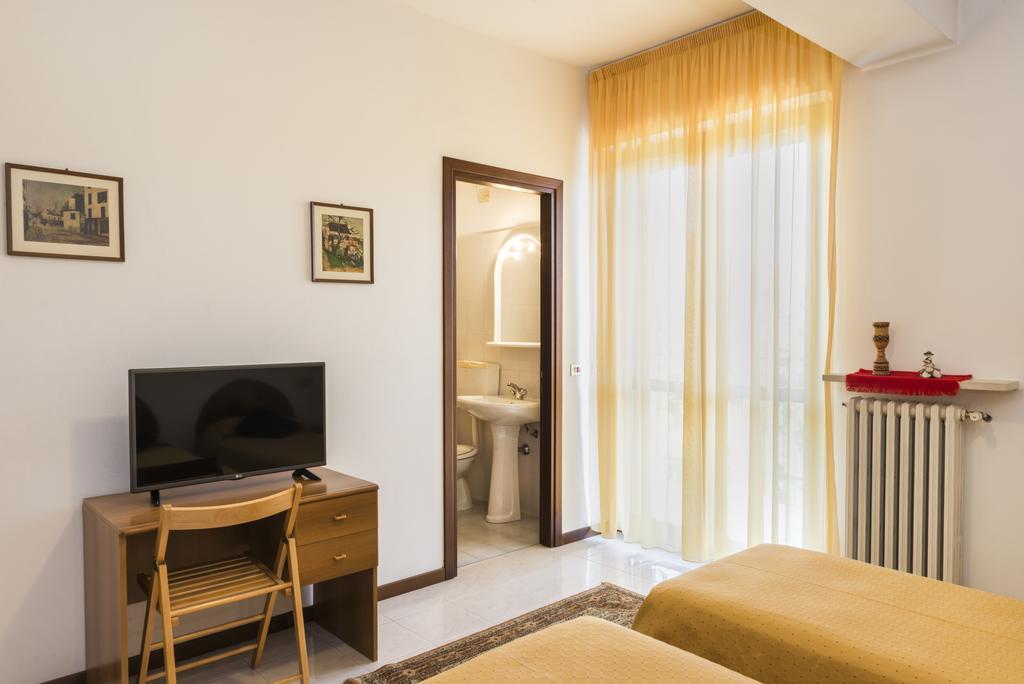 Hotel Cristina San Rocco di Piegara Exterior photo