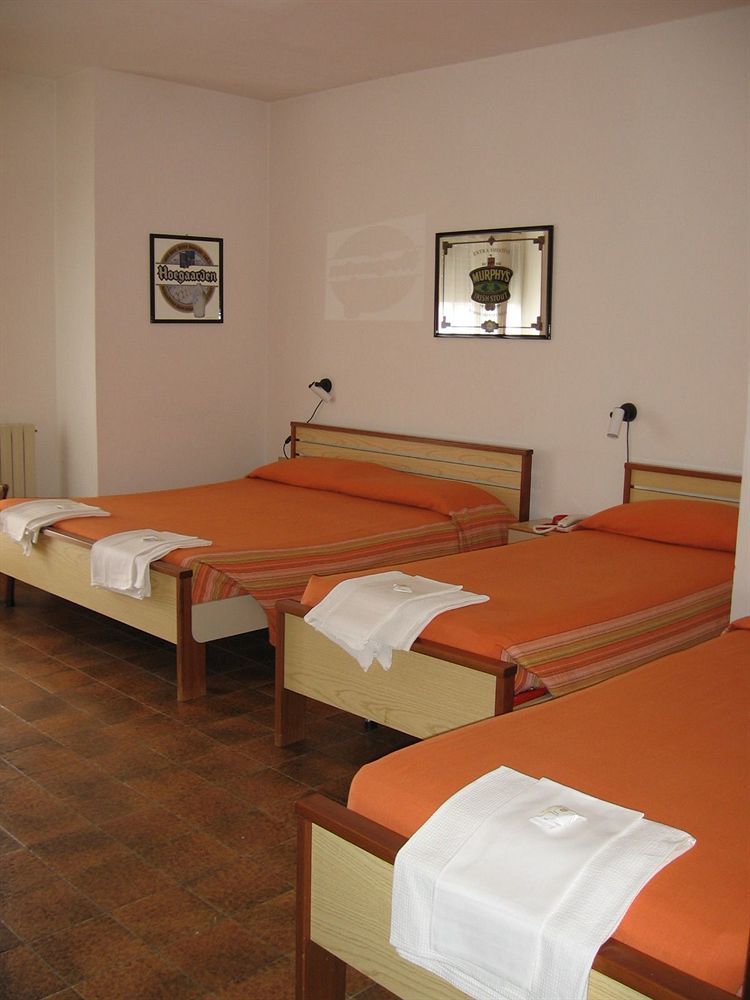 Hotel Cristina San Rocco di Piegara Exterior photo