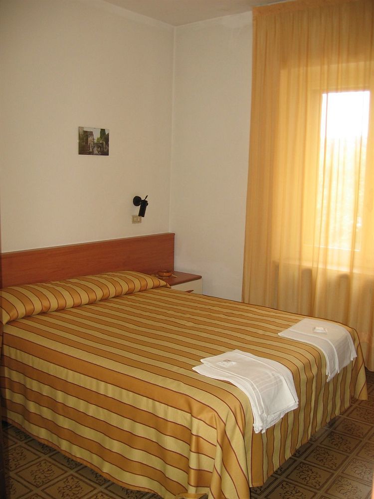 Hotel Cristina San Rocco di Piegara Exterior photo